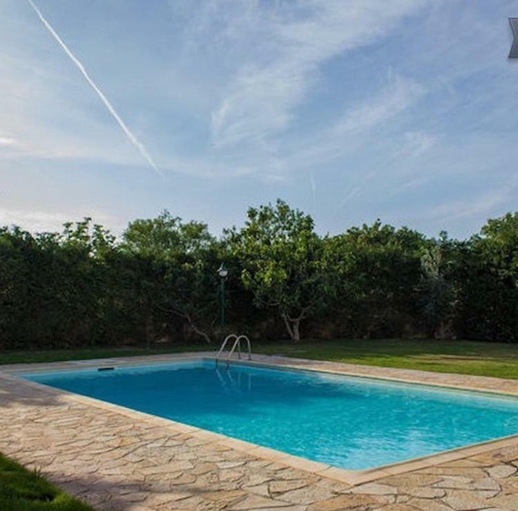 Relaxing Villa With Swimming Pool And Garden Ájosz Jeórjiosz Kültér fotó