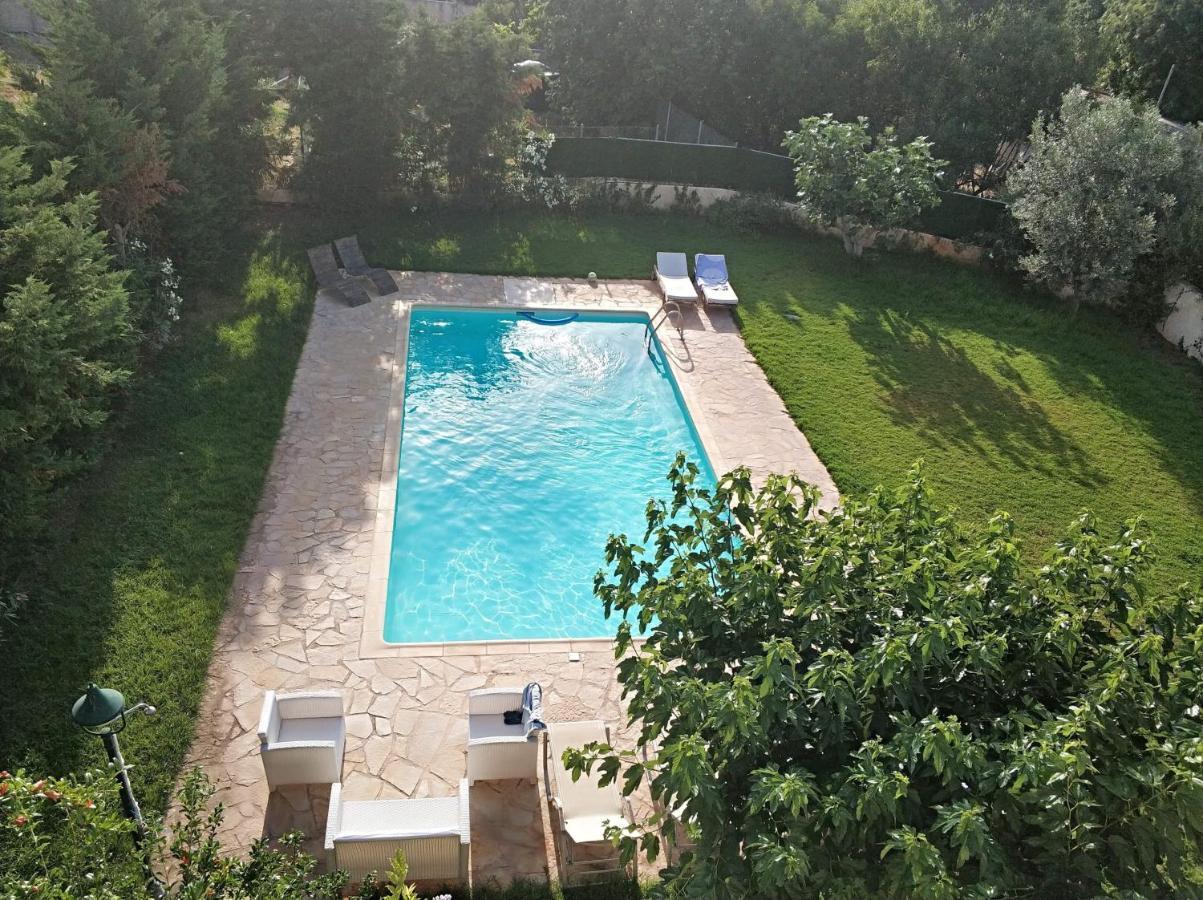 Relaxing Villa With Swimming Pool And Garden Ájosz Jeórjiosz Kültér fotó